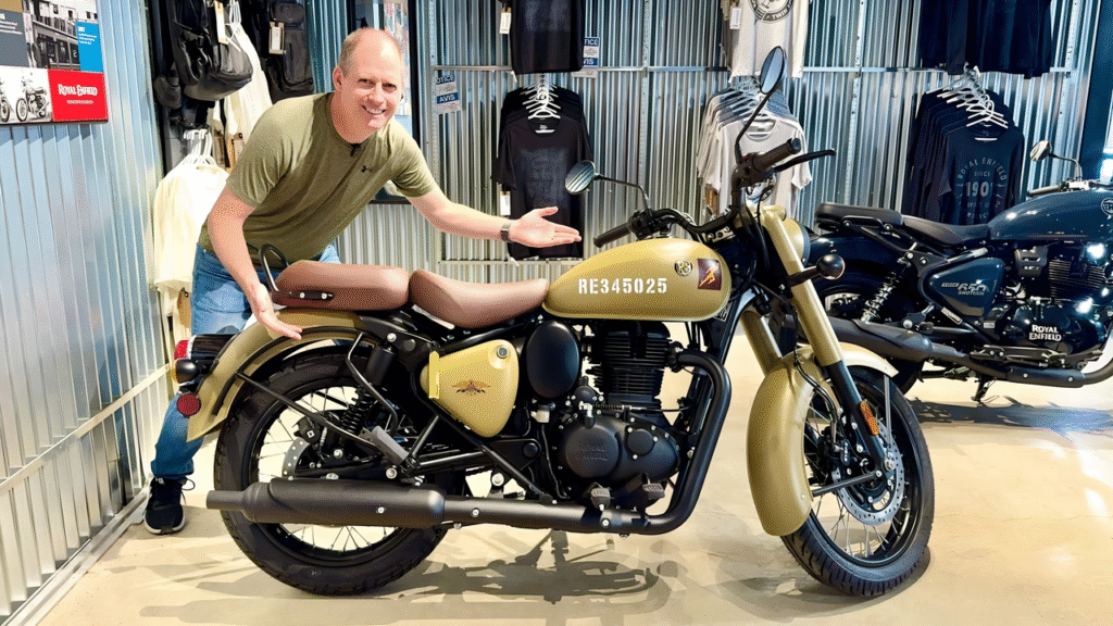हर लड़को की पहली पसंद Royal Enfield Classic 350 दमदार इंजन, शानदार इंजन आवाज, 55 किमी/लीटर, मात्र ₹20000 दे कर ख़रीदे 2 हर लड़को की पहली पसंद Royal Enfield Classic 350 दमदार इंजन, शानदार इंजन आवाज, 55 किमी/लीटर, मात्र ₹20000 दे कर ख़रीदे