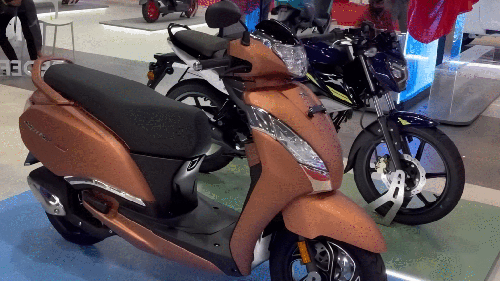 लोगो की डिमांड को पूरा करने के लिए TVS Jupiter 125 CNG + पेट्रोल वेरियंट में लॉन्च किया 226 km ताबड़तोड़ रेंज डिजिटल मीटर 2 लोगो की डिमांड को पूरा करने के लिए TVS Jupiter 125 CNG + पेट्रोल वेरियंट में लॉन्च किया 226 km ताबड़तोड़ रेंज डिजिटल मीटर