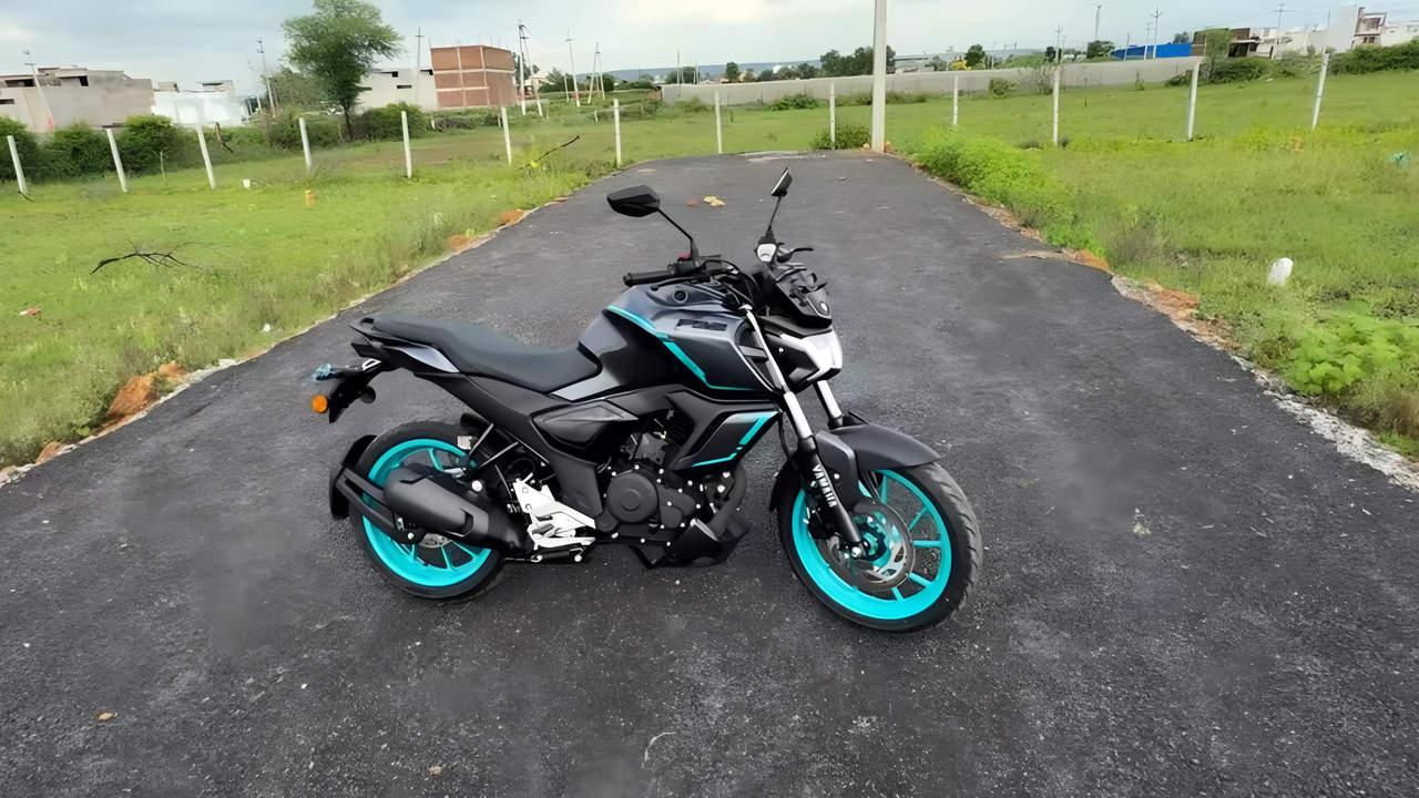 धसू लुक लेकर आया Yamaha FZ-S FI 2025 एयर कूल्ड टॉप स्पीड 115 km/h ब्लूटूथ कनेक्टिविटी सबसे खास बात Google Maps