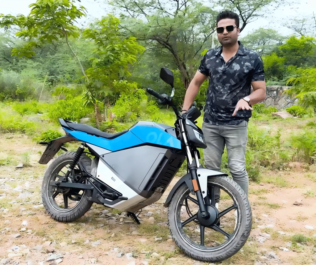 इलेक्ट्रिक बाइक की तलाश में हो तो OLA Roadster X सबसे अच्छा टॉप स्पीड 120 km/h 4.3‑इंच LCD डिस्प्ले TPMS अलर्ट 501 km की रेंज 2 इलेक्ट्रिक बाइक की तलाश में हो तो OLA Roadster X सबसे अच्छा टॉप स्पीड 120 km/h 4.3‑इंच LCD डिस्प्ले TPMS अलर्ट 501 km की रेंज