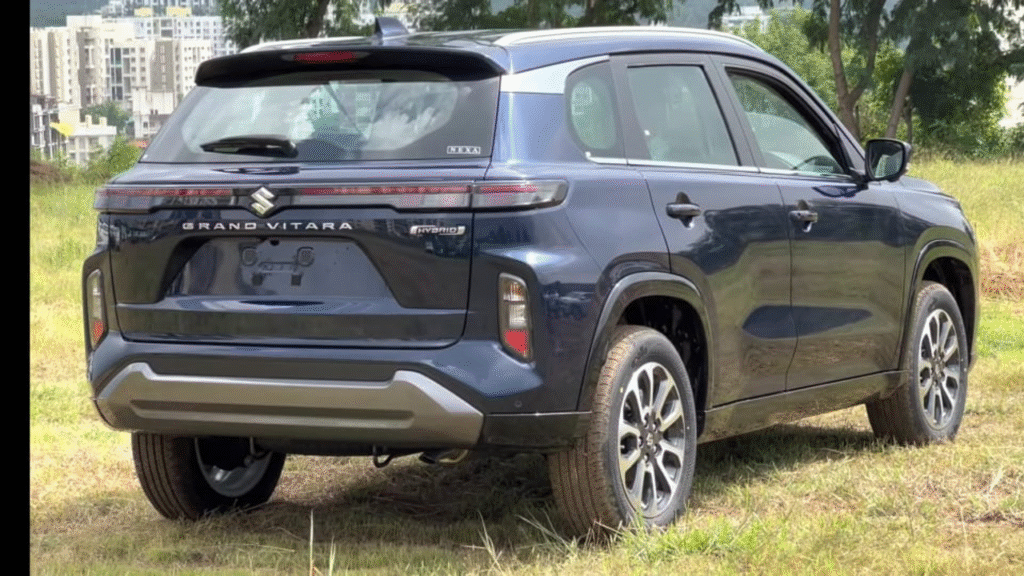 लोगो के लिए ले कर आया Maruti Suzuki Grand Vitara Electric + Petrol 27.97 km/l माइलेज पैनोरमिक सनरूफ कीमत 19.80 लाख मात्र 2 लोगो के लिए ले कर आया Maruti Suzuki Grand Vitara Electric + Petrol 27.97 km/l माइलेज पैनोरमिक सनरूफ कीमत 19.80 लाख मात्र