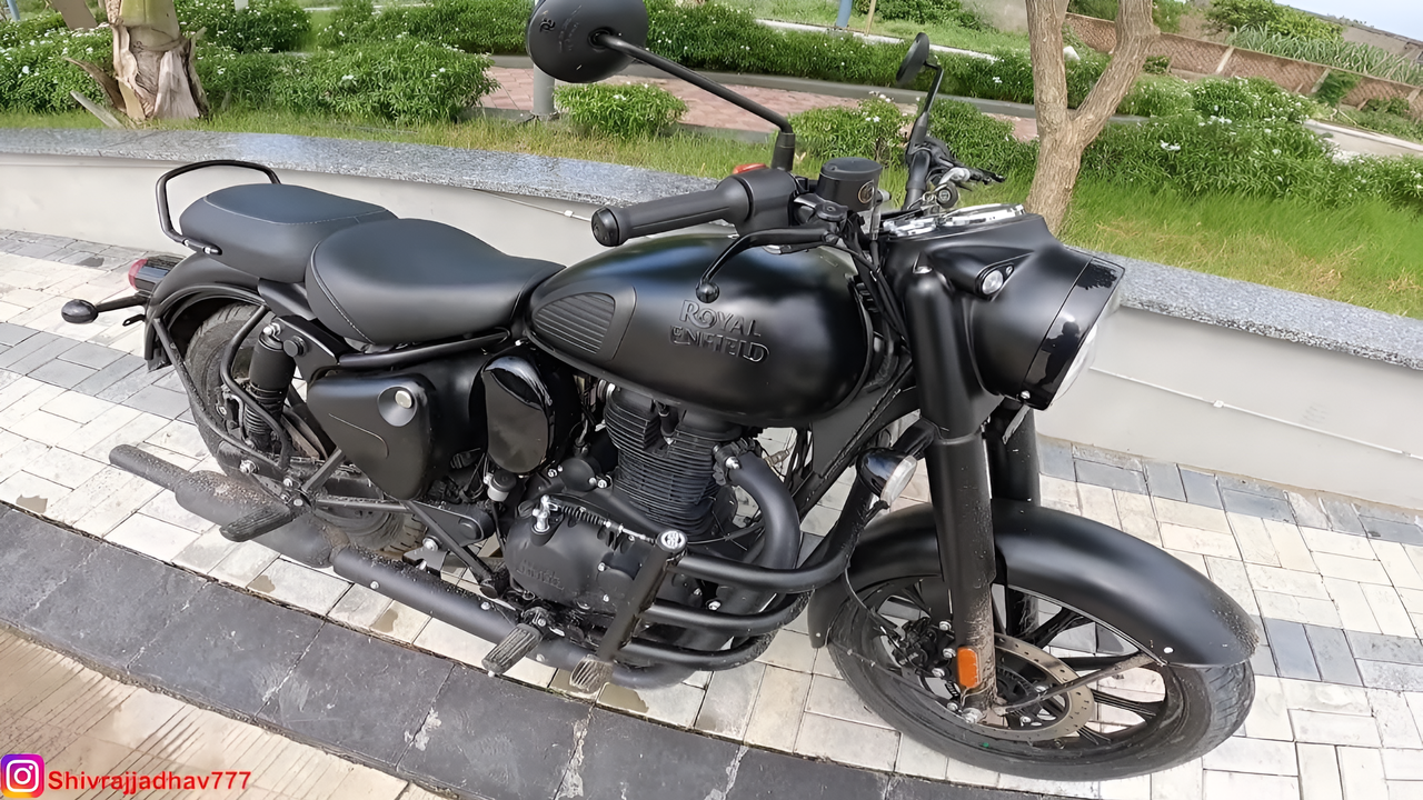 बाइक लवर्स का पहला पसंद Royal Enfield Classic 350 40 kmpl रेंज 20.2 PS की पावर दमदार लुक टॉप स्पीड 120 किमी/घंटा