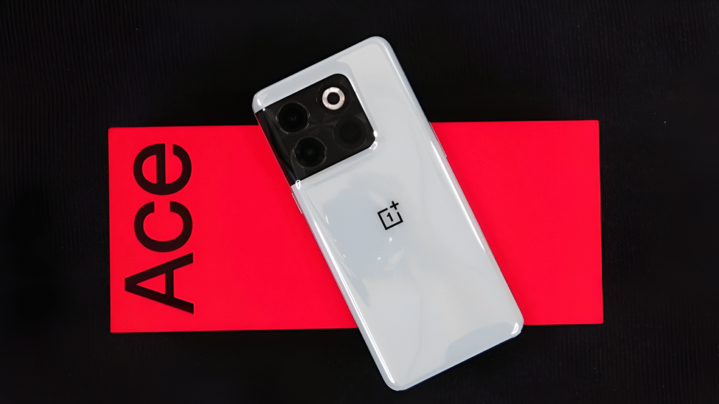 आमिर लोगो के लिए लेकर आया OnePlus Ace Pro शानदार फीचर्स 600MP 50GB रैम 5TB स्टोरेज 20000mAh 200W चार्जर और दमदार लुक 2 आमिर लोगो के लिए लेकर आया OnePlus Ace Pro शानदार फीचर्स 600MP 50GB रैम 5TB स्टोरेज 20000mAh 200W चार्जर और दमदार लुक