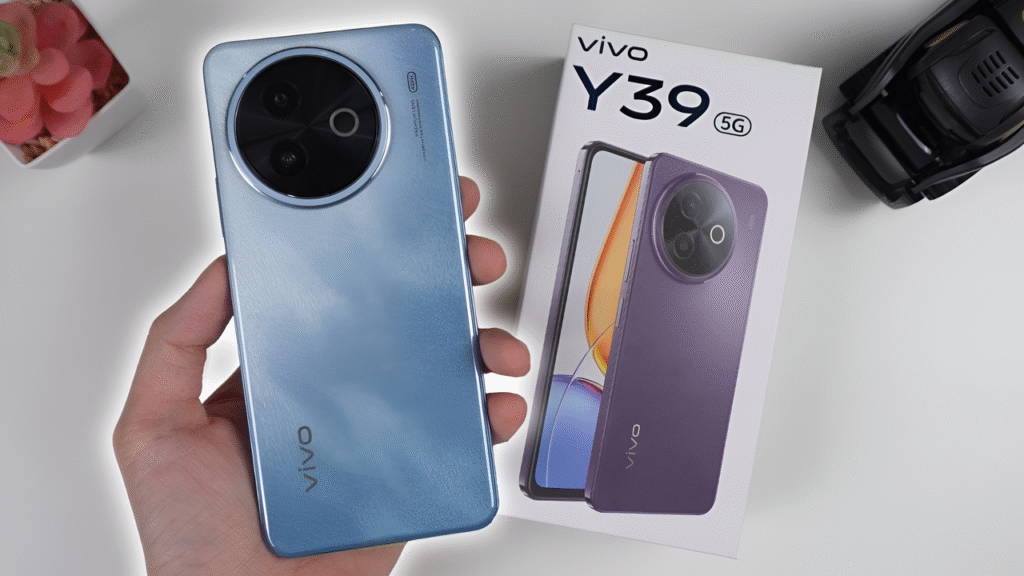 Vivo ने कम कीमत में बहुत ही शानदार स्मार्ट फ़ोन ले कर आया, 6.68‑इंच का HD, बॉडी स्लिम, 6,500 mAh की बड़ी बैटरी 2 Vivo ने कम कीमत में बहुत ही शानदार स्मार्ट फ़ोन ले कर आया, 6.68‑इंच का HD, बॉडी स्लिम, 6,500 mAh की बड़ी बैटरी