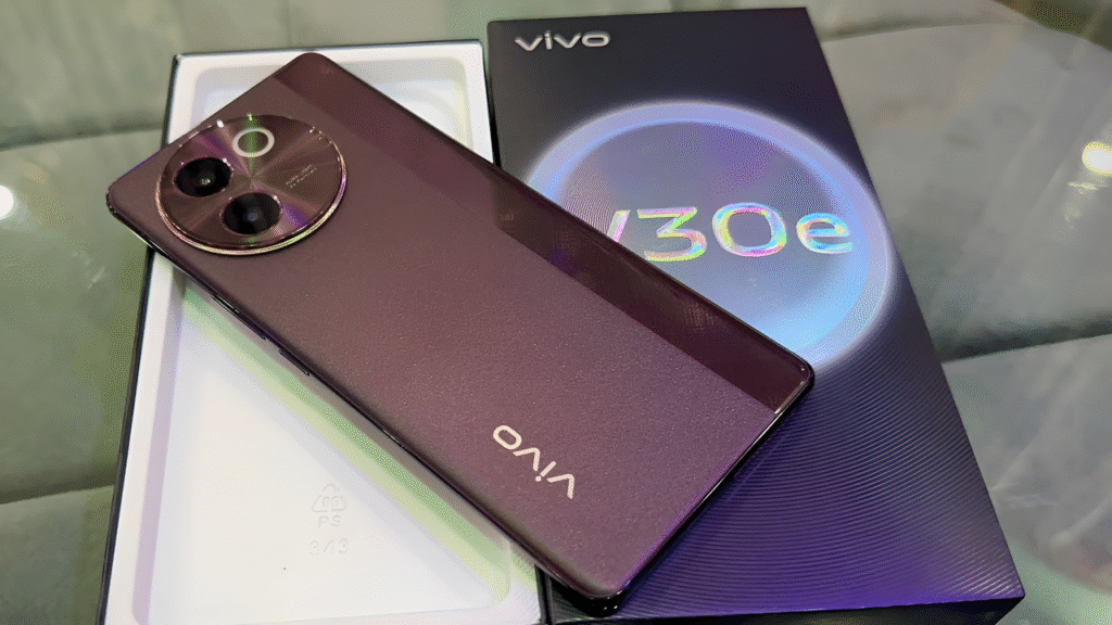 Vivo कंपनी ने लोगो की जरूरतों को ध्यान में रखा कर स्मार्टफोन लॉन्च किया इसमें 12GB 528GB और 82MP कैमरा 2 Vivo कंपनी ने लोगो की जरूरतों को ध्यान में रखा कर स्मार्टफोन लॉन्च किया इसमें 12GB 528GB और 82MP कैमरा